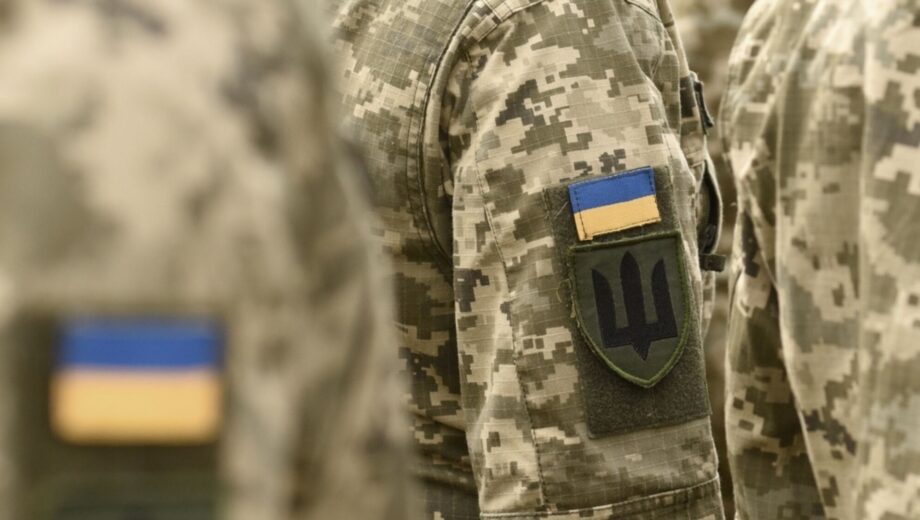 Мужчина с ножом атаковал военных ТЦК в Кривом Роге во время оповещения
