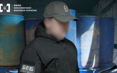 В Киевской области разоблачили масштабное производство фальсифицированного алкоголя: дело уже передано в суд
