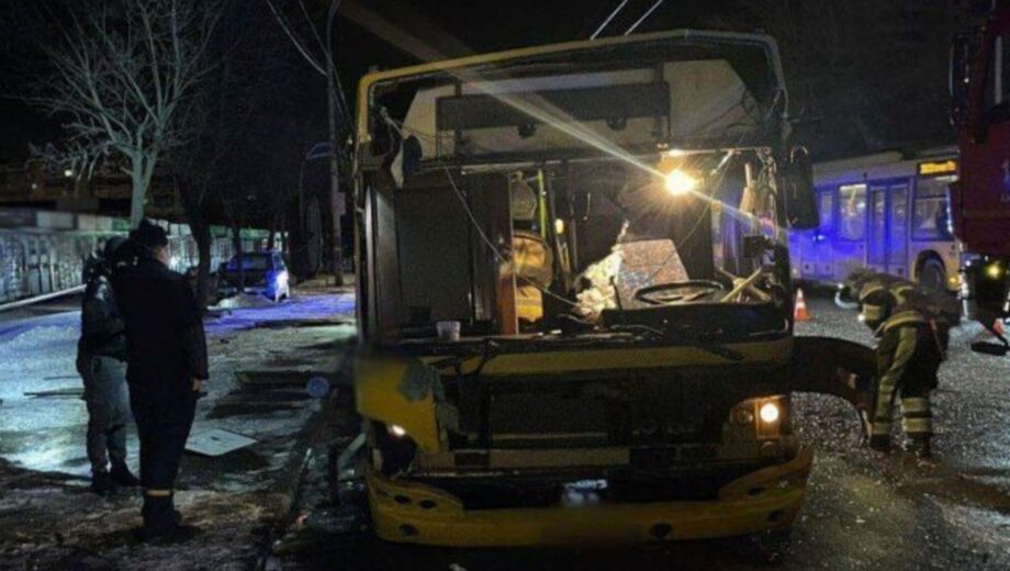 Взрыв в пассажирском автобусе в Киеве: инцидент произошел сразу после начала движения