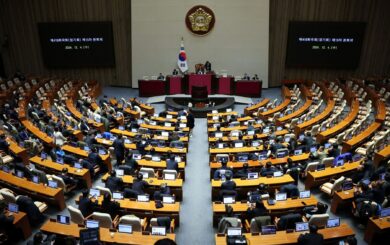 Політична криза в Південній Кореї: імпічмент президента провалено