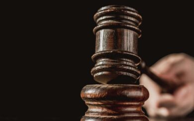 Не подняла ПВО-группу: пограничницу оштрафовали за служебную халатность