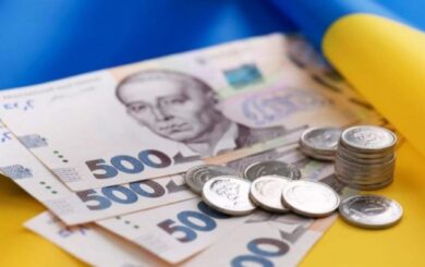 71-летняя пенсионерка из Николаевской области получила 28 долгов за электроэнергию