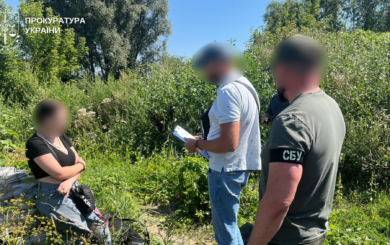 Неповнолітня з Хмельницького підозрюється у передачі військових відомостей ворогу