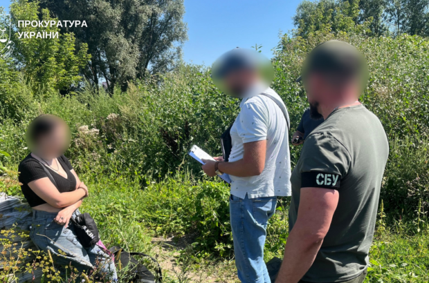 Несовершеннолетняя из Хмельницкого подозревается в передаче военных сведений врагу