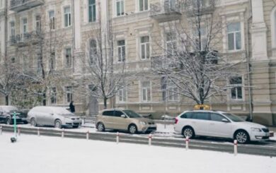 Минрегион предлагает новые правила перевозок: сертификаты для водителей и обязательные платформы заказа