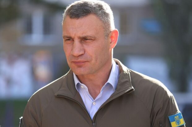 Відновлення електропостачання та пошкоджених квартир після пожежі у Києві триває