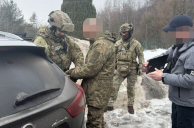 На Житомирщині мобілізований намагався ”викупити” дезертирство: командир роти поінформував ДБР