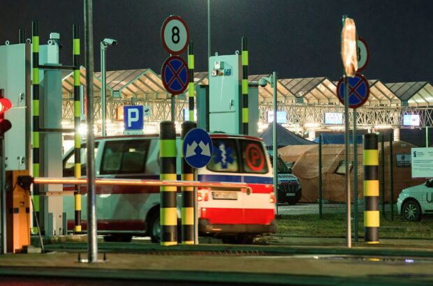 Українська молодь 18-22 змінює формат навчання, аби отримати можливість виїхати за кордон