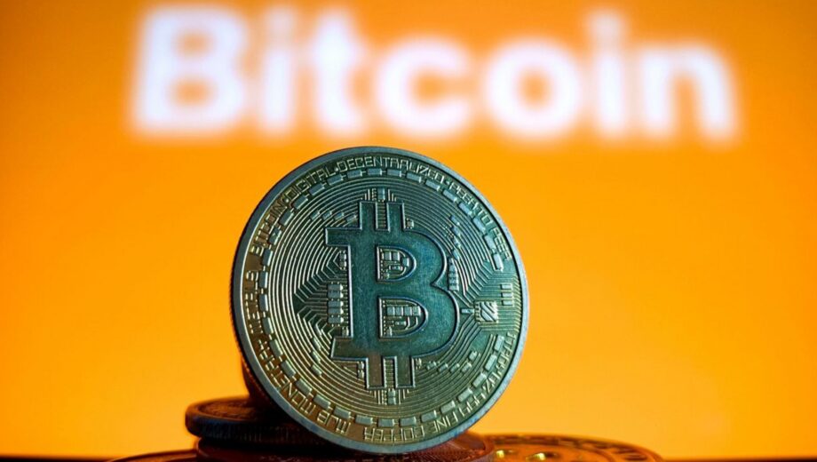 После совместной атаки США и Израиля биткоин просел на 7%