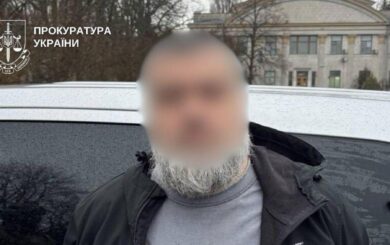 В Киеве будут судить мужчину за попытку ограбления обменника на Подоле: нападающий хотел закрыть долги по кредитам
