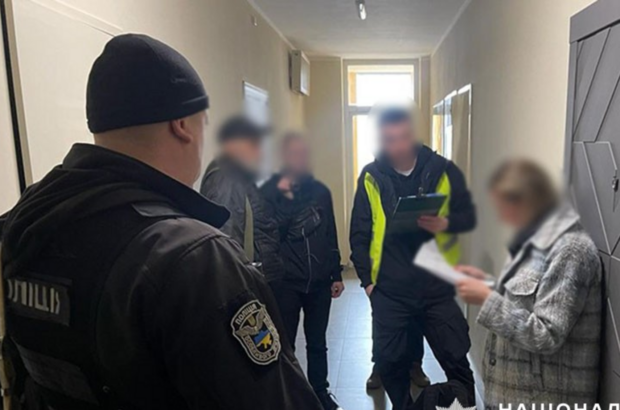 Організували шахрайський call-центр на території виправної колонії: викрито зловмисників
