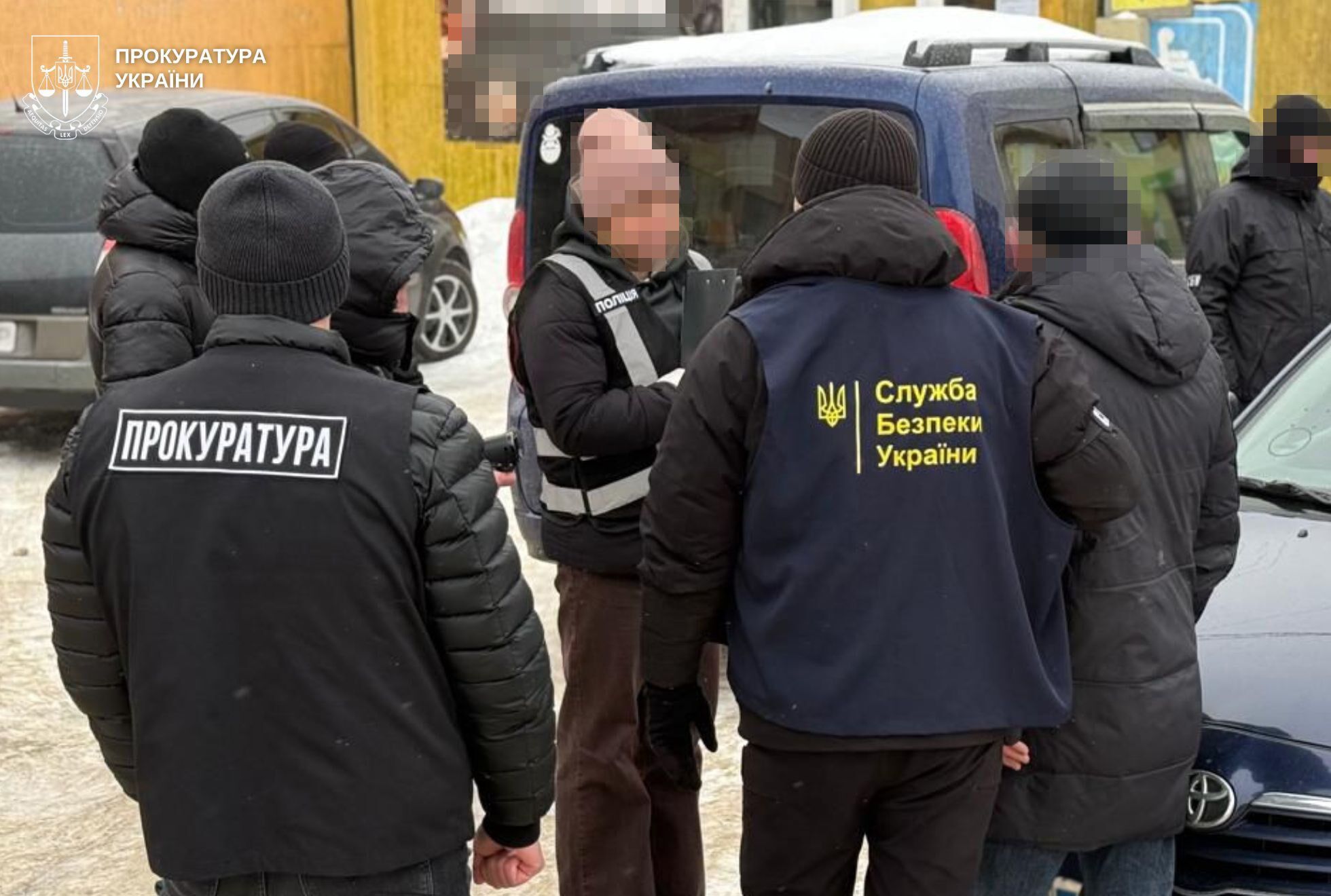 Ексдепутат за $5,5 тис. обіцяв ''вирішити питання'' з ТЦК та ВЛК, — прокуратура