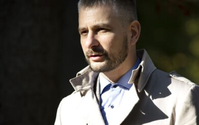 Судья ВАКС пытался уменьшить алименты на единственного сына до 1 гривны при доходах 250 тыс. грн