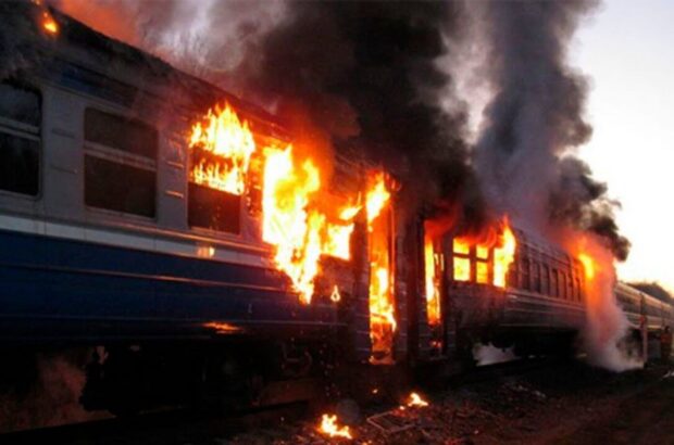 З вогнем по рейках: у рф горить залізниця, яка постачає армію окупантів