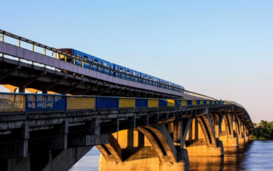 Киевавтодор объявил тендер на противоаварийные работы на мосту Метро стоимостью более 2 млрд грн