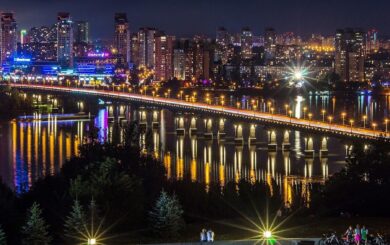 В Киеве заказали проект ремонта моста Патона за 2 миллиона гривен: ремонт стоит 500 миллионов евро?
