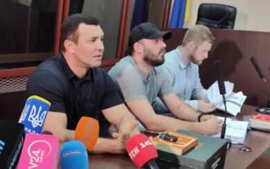 Тищенко, по версии адвоката, разбил телефоны с возможной государственной тайной во время обыска