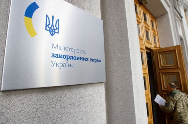 МЗС України назвало вибори в Білорусі ”політичним шоу однієї людини”