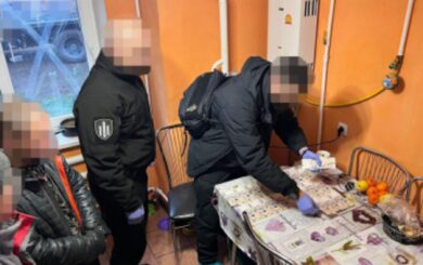 Наркозбыт среди военных: в Донецкой области ДБР разоблачило дилера с оборотом более 100 тыс. грн