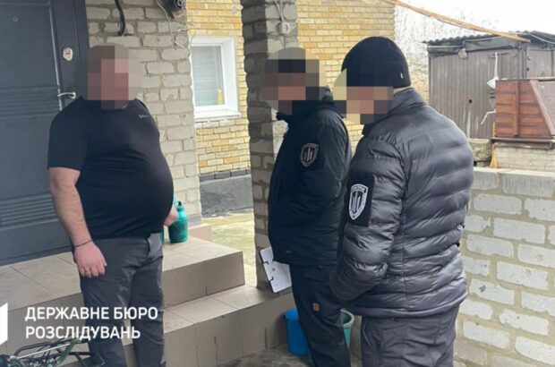Военный чиновник незаконно забрал более 3 миллионов гривен по боевым выплатам подчиненных
