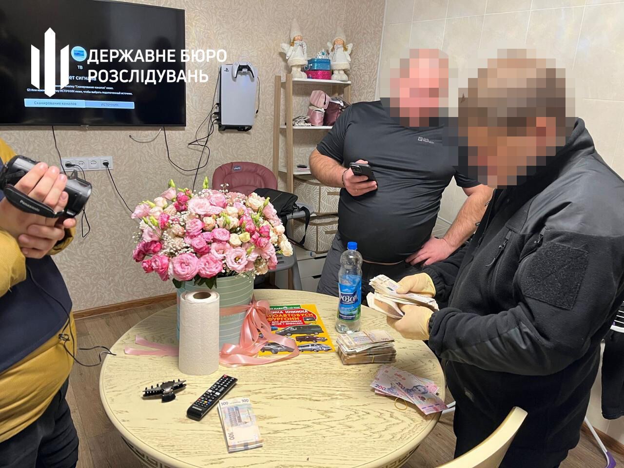 Военный чиновник незаконно забрал более 3 миллионов гривен по боевым выплатам подчиненных
