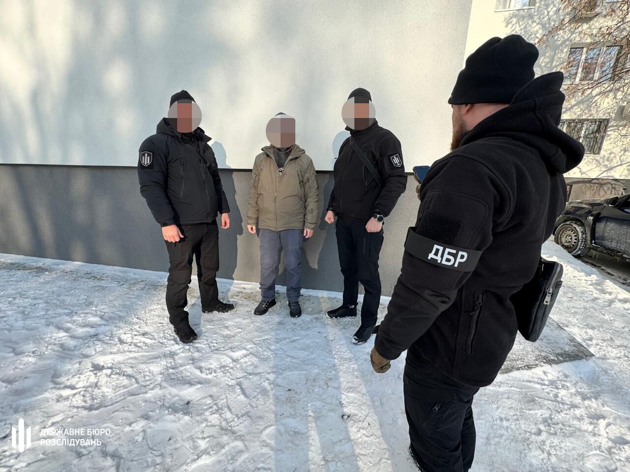 Понад 47 млн грн на ''паперові'' FPV-дрони: ДБР викрило злочинну організацію у військовій частині