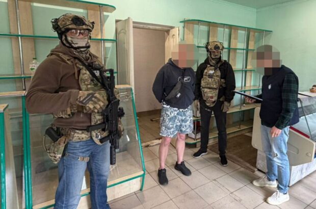 Оружие вместо гуманитарки: правоохранители разоблачили масштабную схему сбыта (видео)