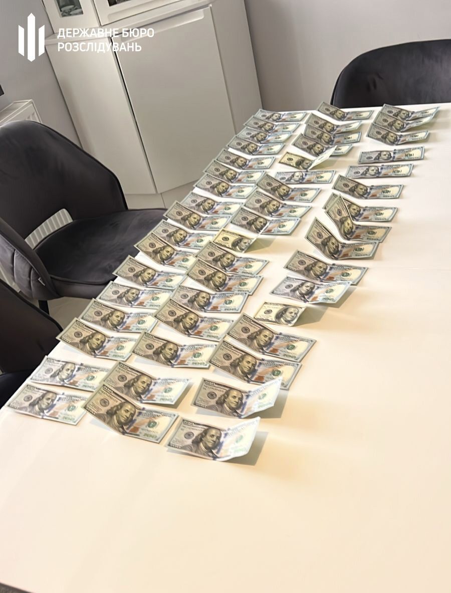 На Прикарпатье чиновник правоохранительного органа требовал $5 тысяч за ''решение вопросов'' с ТЦК (видео)