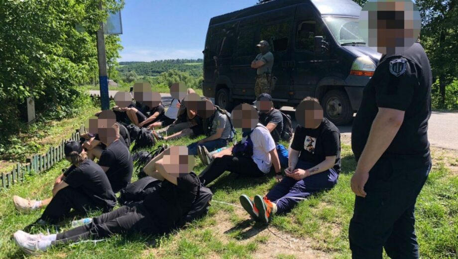 Известный блогер Олег ВШХ задержан при попытке побега за границу вместе с 46 уклонистами