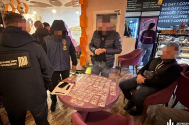 $8 тысяч за должность: в Одесской области задержали фигурантов схемы