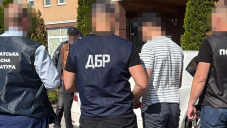 Контрабанда призывников в Закарпатье: будут судить таможенника и полицейского