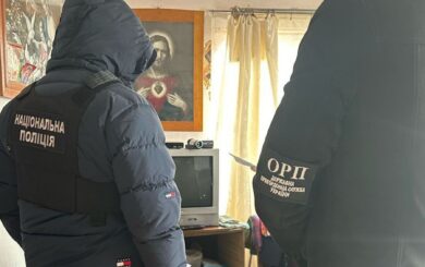 На Львівщині підприємці використовували бізнес для незаконних перевезень осіб