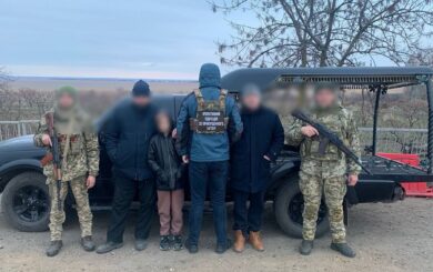 Священник УПЦ МП попытался перевезти мужчину через границу в катафалке