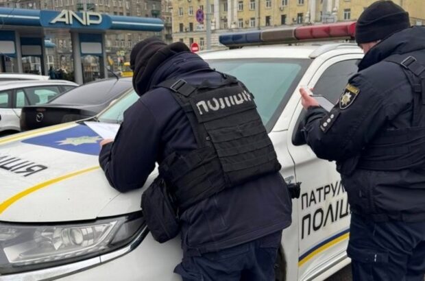 Минута молчания закончилась избиением: в Харькове напали на военного