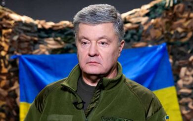 Порошенко обвиняют в незаконном использовании донатов