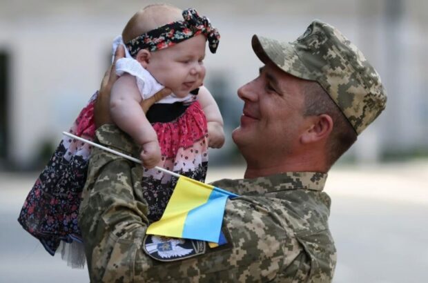 Адвокат попередив про кримінальні ризики для ухилянтів від мобілізації через підроблені документи