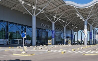 Обікрали аеропорт ”Одеса” на понад 2,5 млрд: ексмеру Костусєву та поплічникам висунули нову підозру