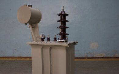 Держава втратила понад 900 тисяч: посадовицю оборонного підприємства в Дніпрі підозрюють у махінаціях