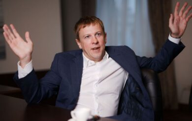 Команда Хомутинніка назвала розслідування СтоКор замовними та готує судовий позов