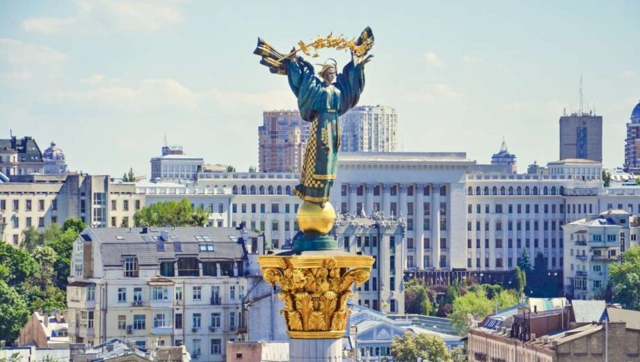 Киянам виплатять допомогу до Дня Незалежності: хто отримає гроші