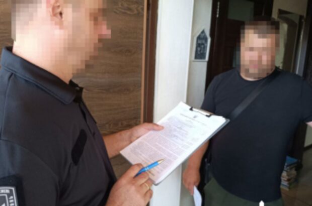 ДБР викрило схему незаконного звільнення військовослужбовців через фіктивне оформлення догляду за родичами