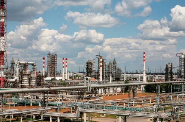Саратовський НПЗ зупинив роботу після атаки дронів