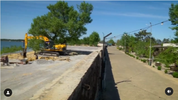 Люди обурені встановлений парканом і платой за прохід до водойми