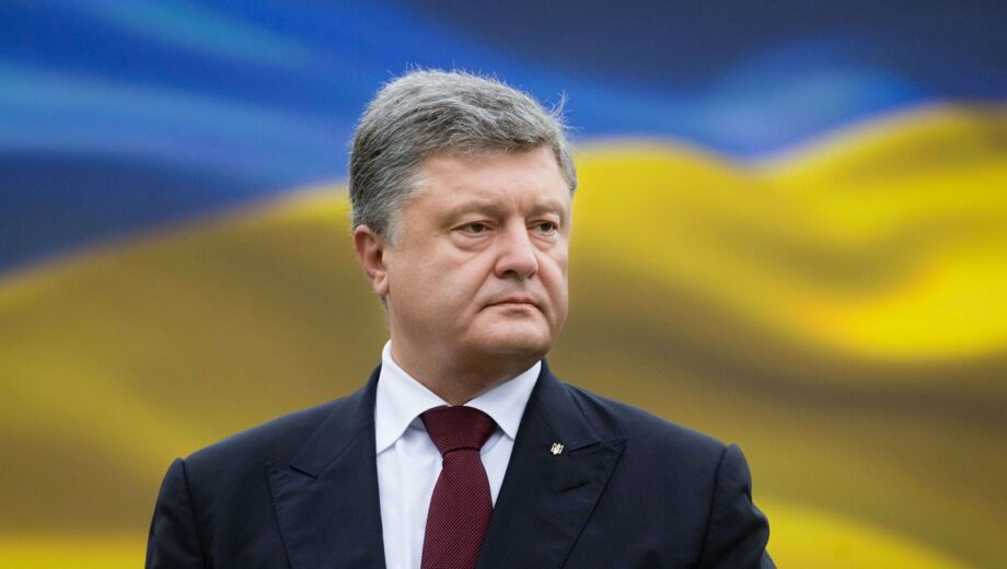 Порошенко вирішив не віддавати 55 млн боргу за оренду офісу біля Лаври і забарикадувався