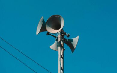 Россия осуществляет массированный ракетный обстрел Украины: подробности и обновление