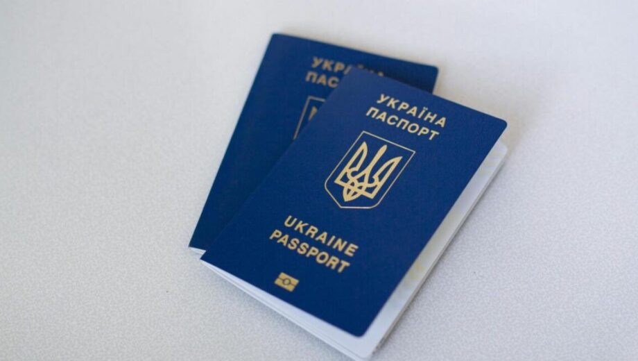 Українці в Канаді зможуть продовжити статус до 2026