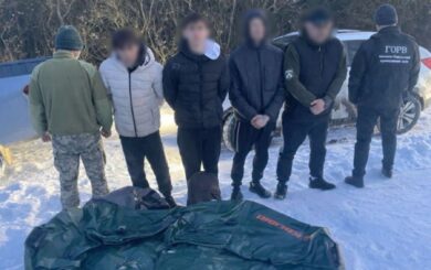 8000 доларів за втечу: на Вінниччині викрили схему переправлення через кордон