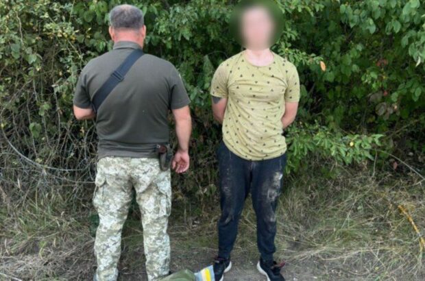 Прикордонники затримали юнака у гідрокостюмі під час спроби незаконного перетину