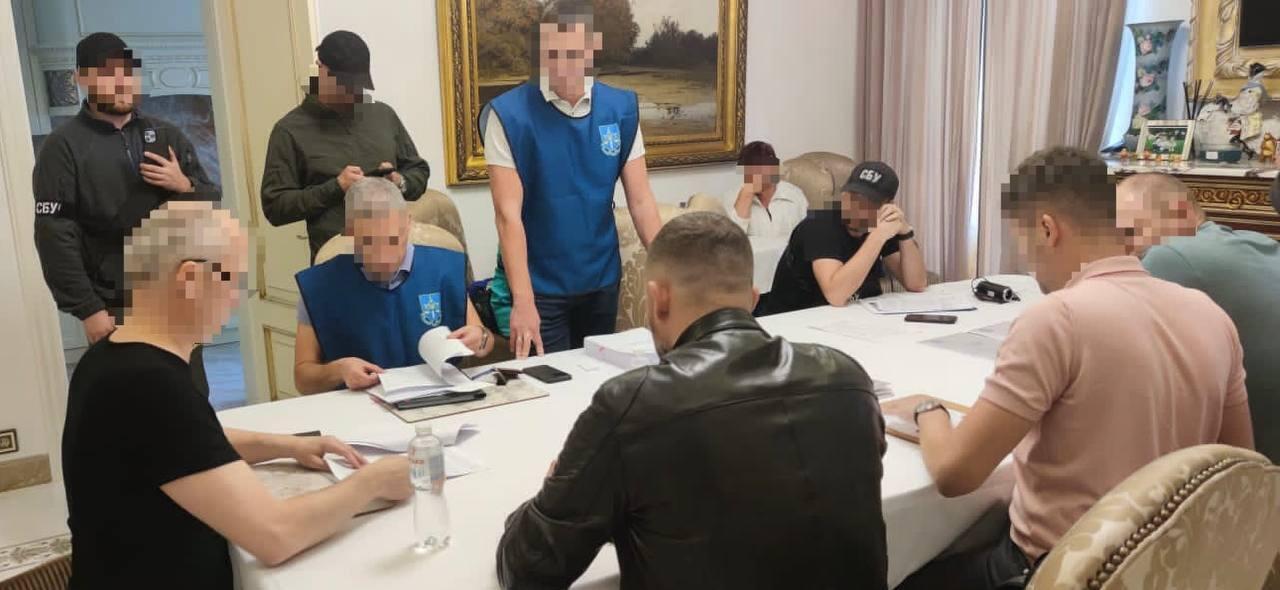 Дело против Шуфрича и его экс-помощника направили в суд