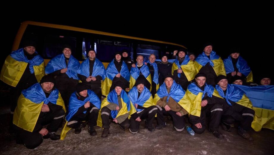 »Еще 100 украинцев дома»: из плена вернули сотню военных пленных